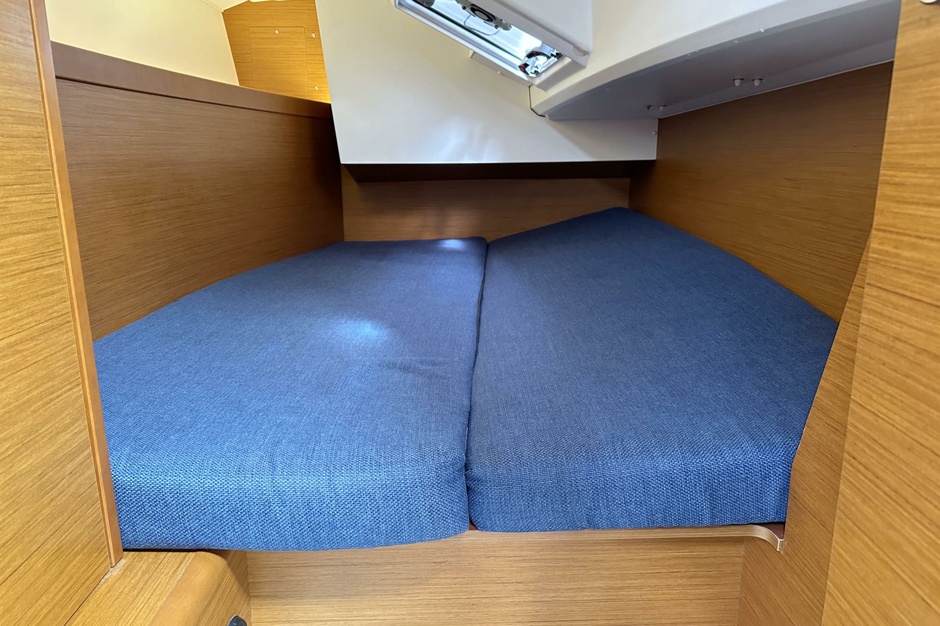 Jeanneau Sun Odyssey 349 | Sam