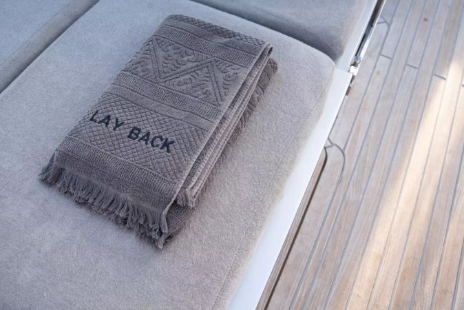 MedYacht 42 | Layback