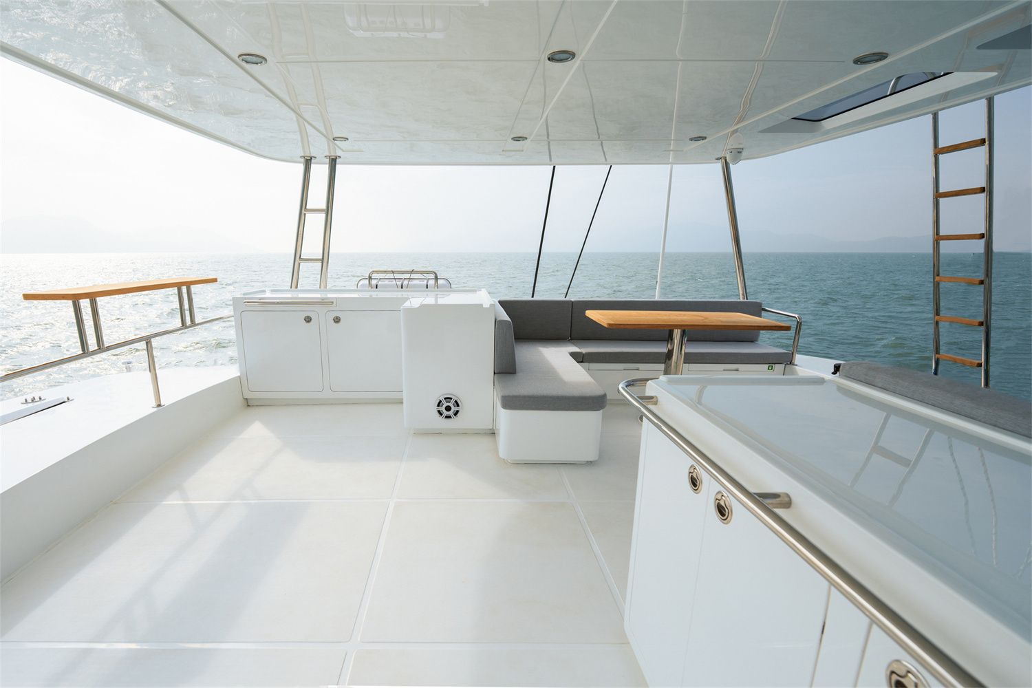 Seaview 50 | Transition