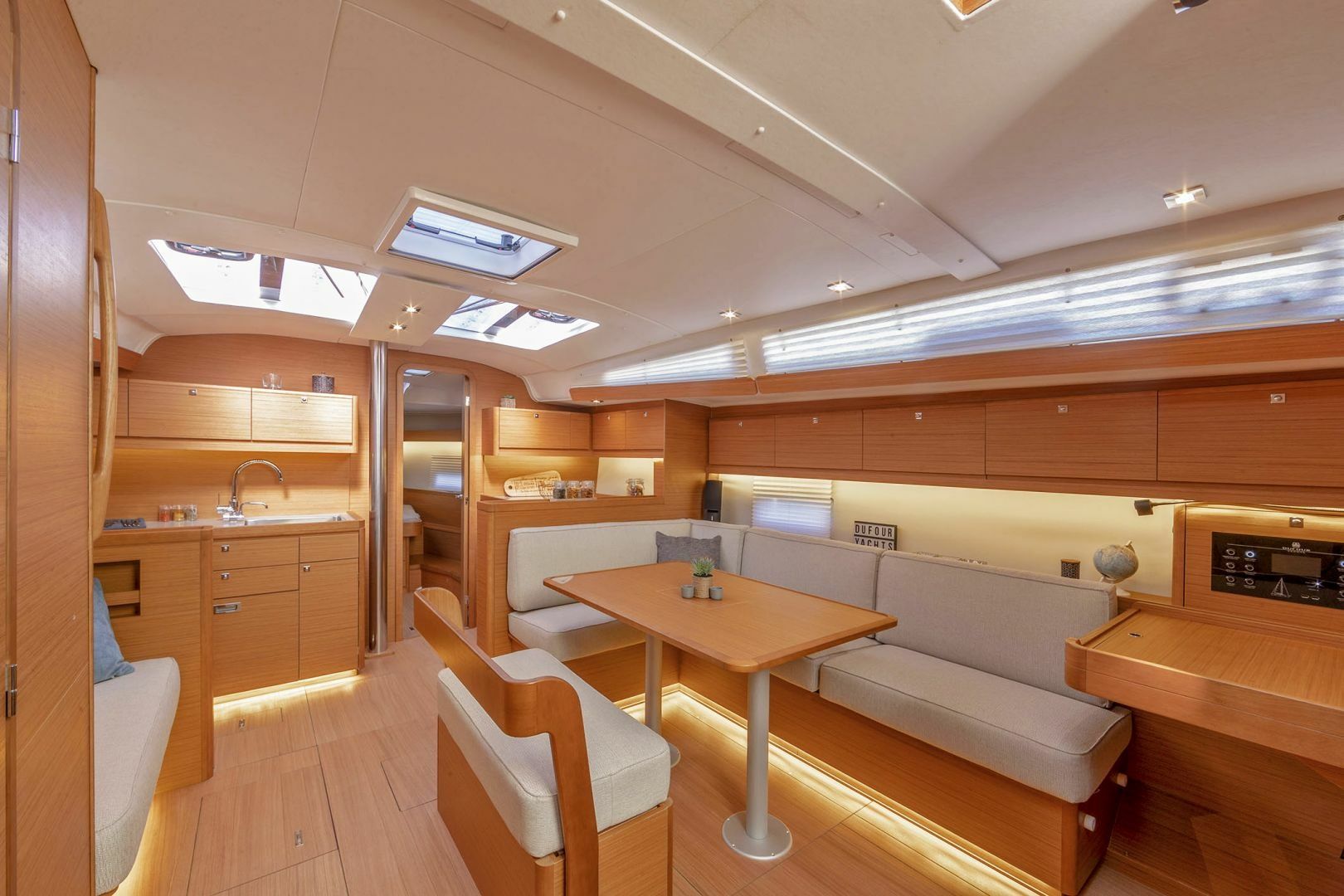 Dufour 430 | Victoria