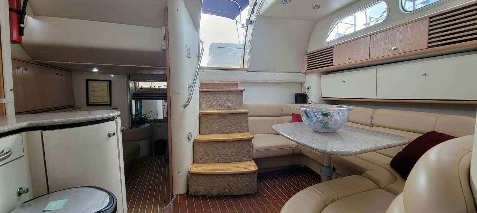 Bayliner Avanti 4085 Express | Yalla Habibi