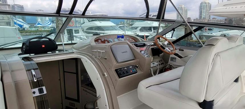 Bayliner Avanti 4085 Express | Yalla Habibi