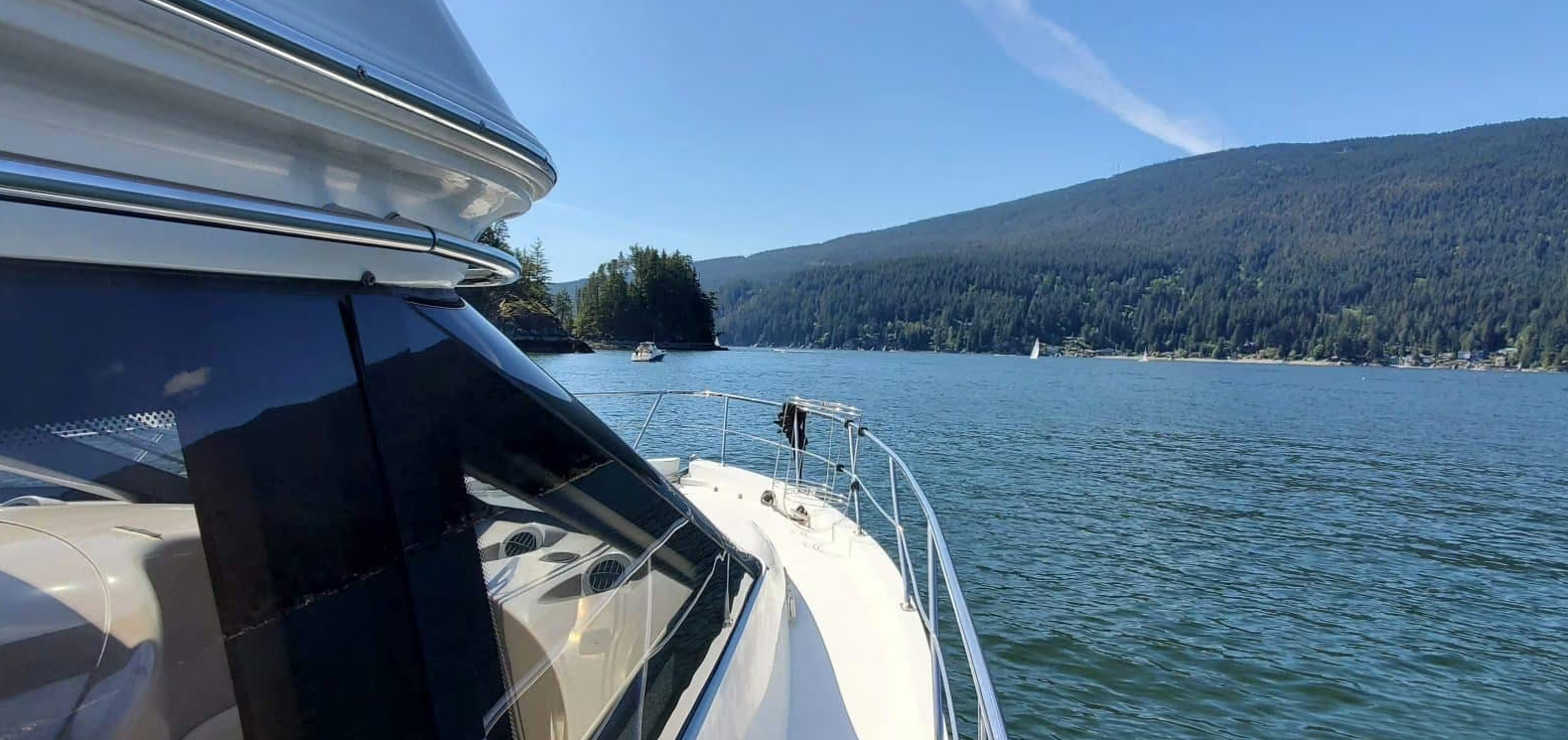 Bayliner Avanti 4085 Express | Yalla Habibi