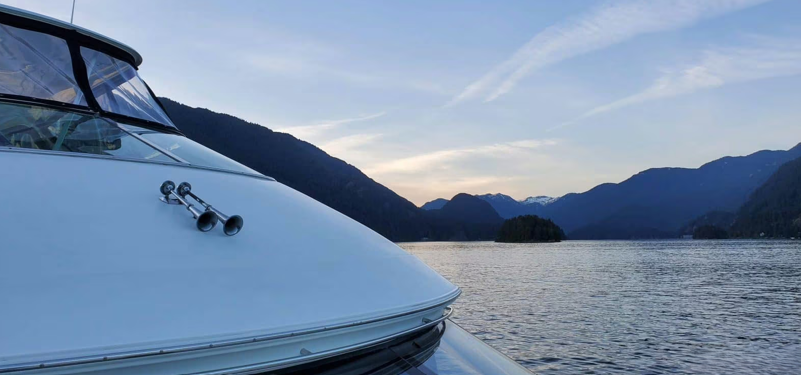 Bayliner Avanti 4085 Express | Yalla Habibi