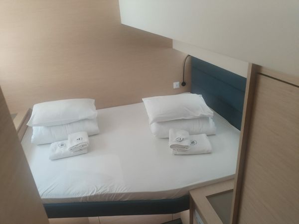 Fountaine Pajot Aura 51 | Odysseus