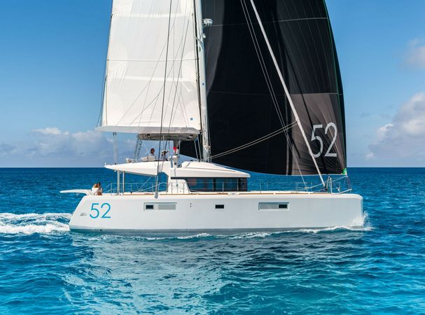 Lagoon 52 F | Orion Star