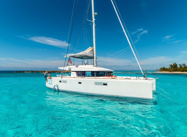 Lagoon 52 F | Orion Star