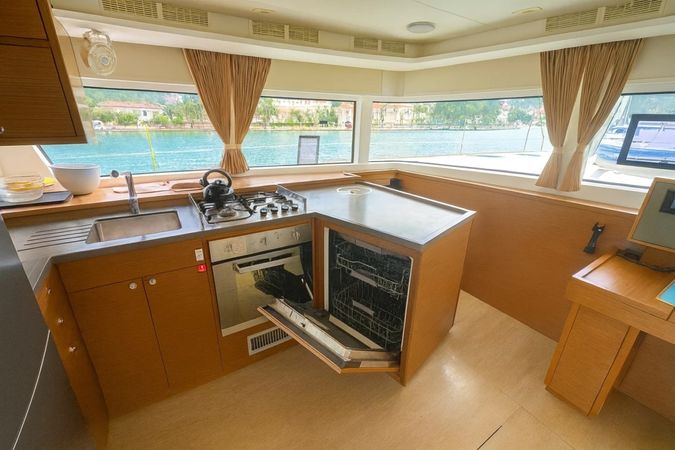 Lagoon 52 F | Orion Star