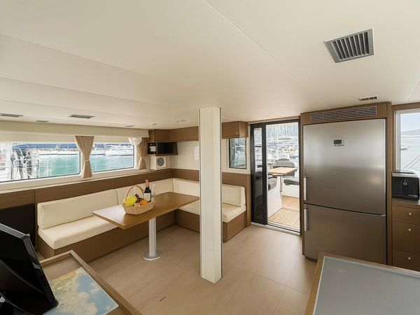 Lagoon 52 F | Orion Star