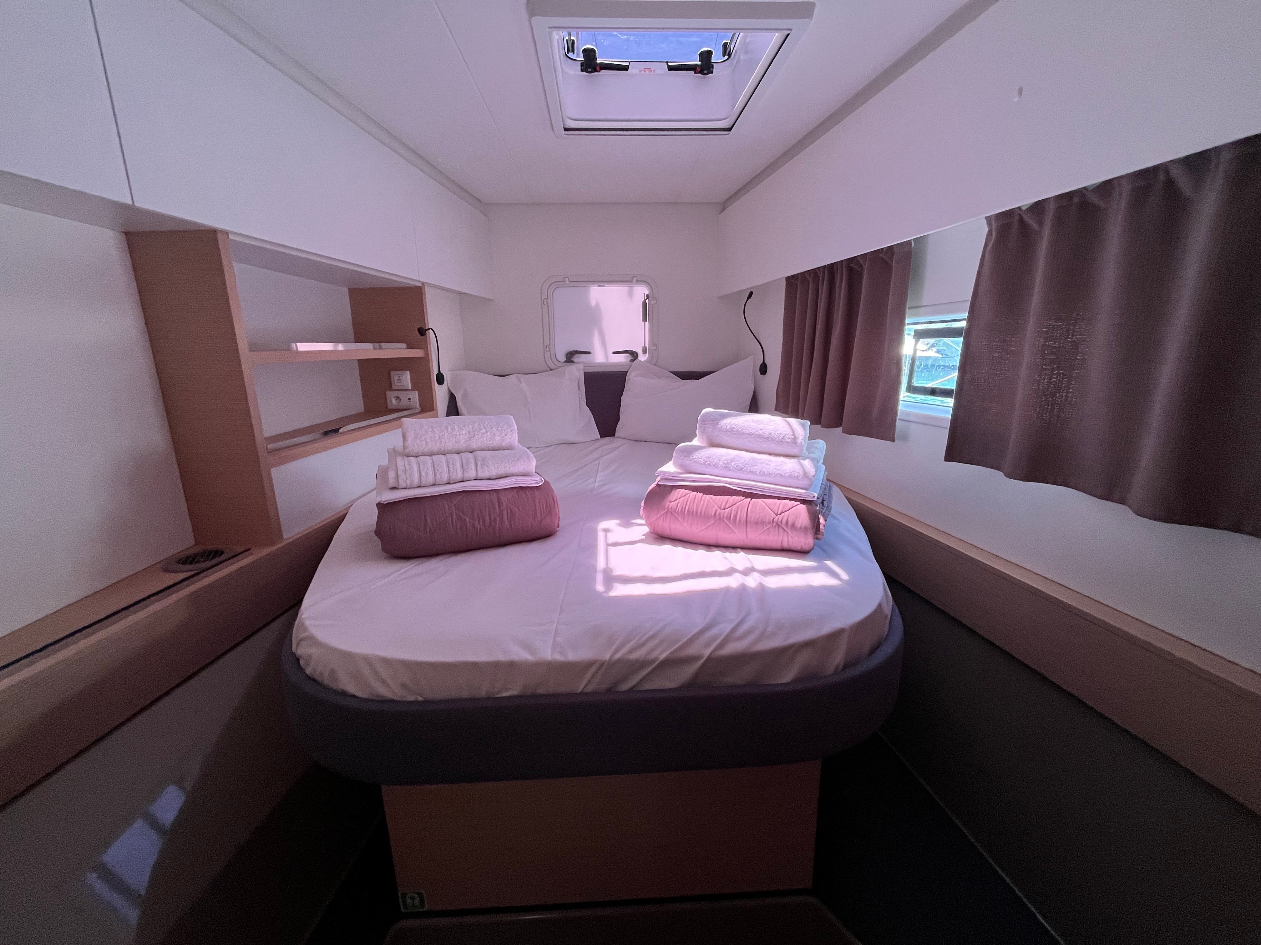 Fountaine Pajot FP44 | Agios Paisios