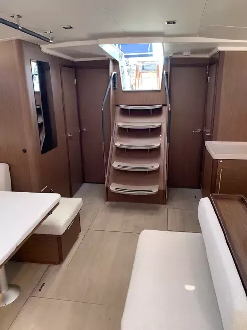 Beneteau Oceanis 51.1 | Monica
