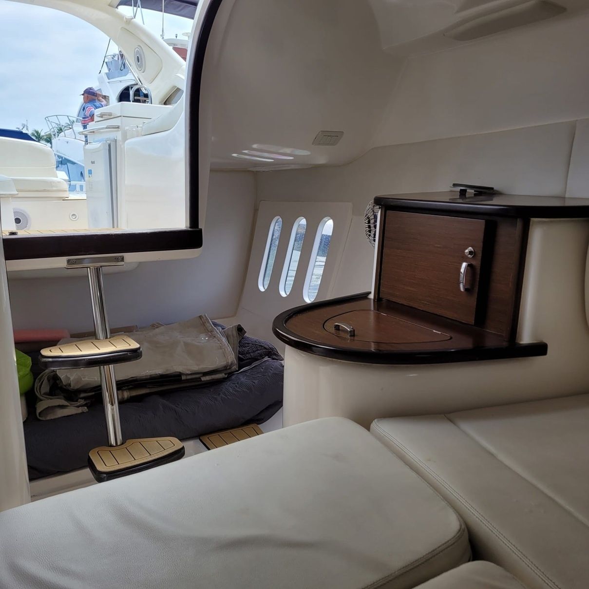 Phantom 300 | Mar Bela