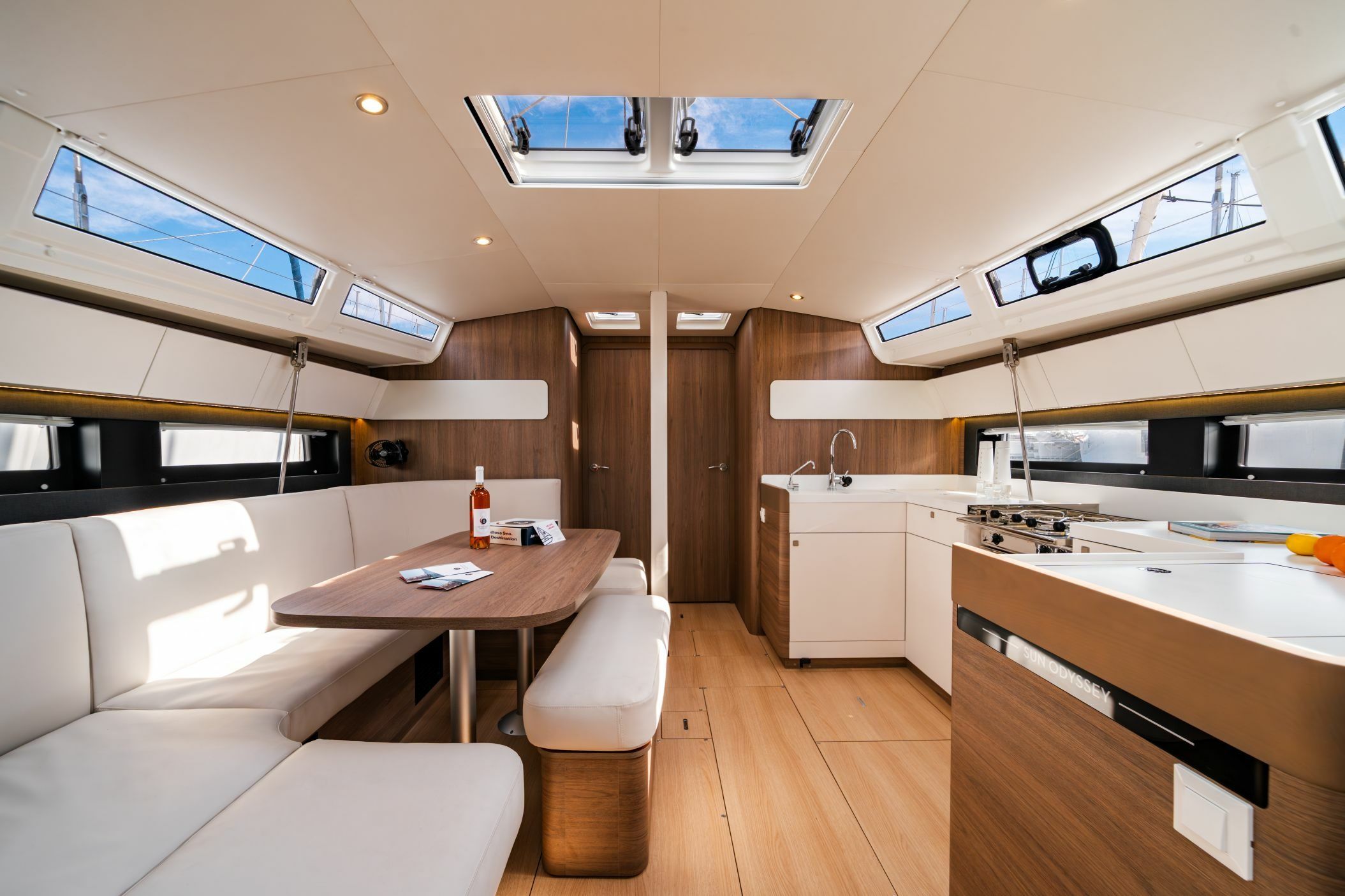 Jeanneau Sun Odyssey 455 | Sail Away