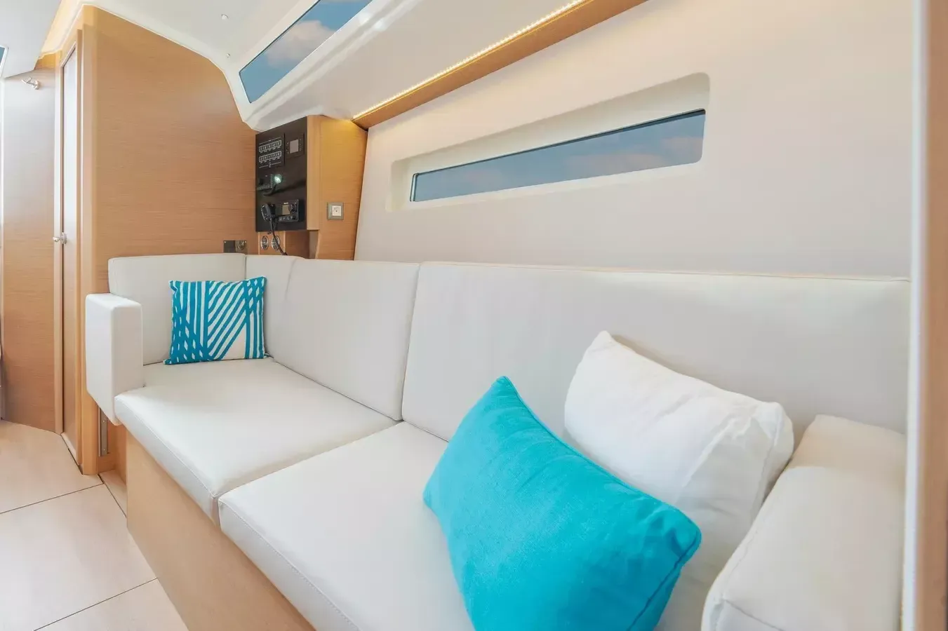 Jeanneau Sun Odyssey 350 | Santana