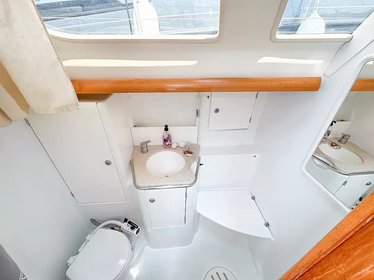 Jeanneau Sun Odyssey 40.3 | Azure
