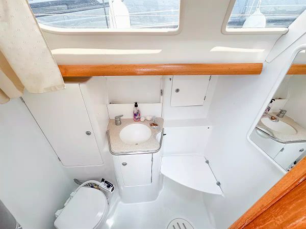 Jeanneau Sun Odyssey 40.3 | Azure