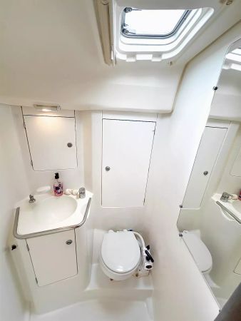 Jeanneau Sun Odyssey 40.3 | Azure