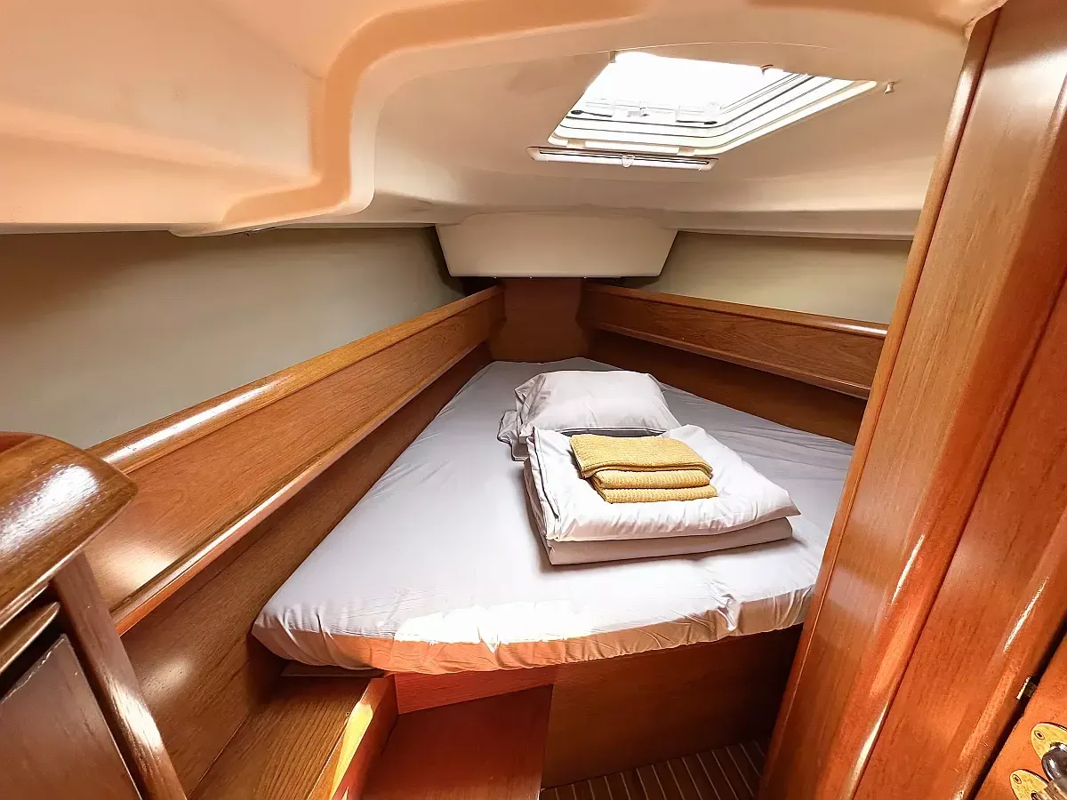 Jeanneau Sun Odyssey 40.3 | Azure