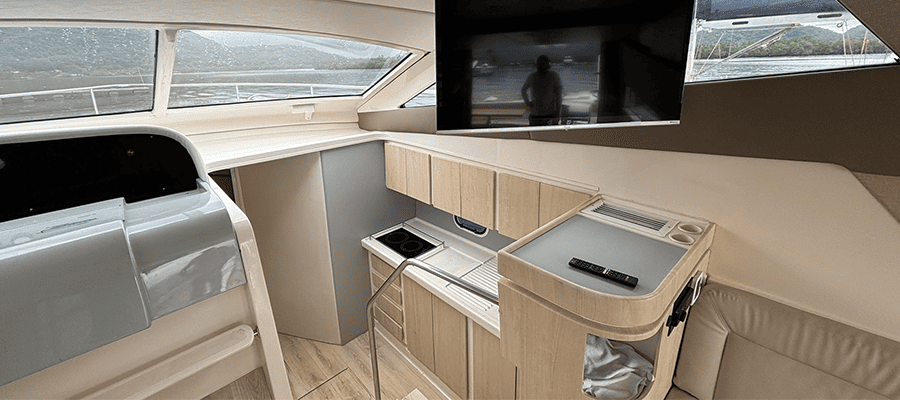 Intermarine 440 | Inter