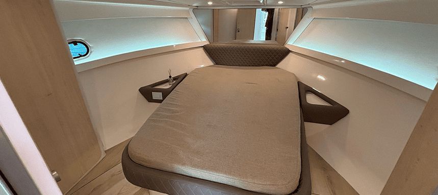 Intermarine 440 | Inter