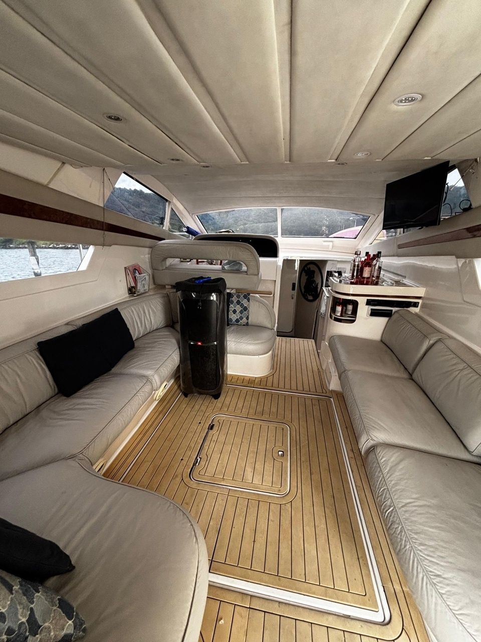 Intermarine 440 | Lattitude