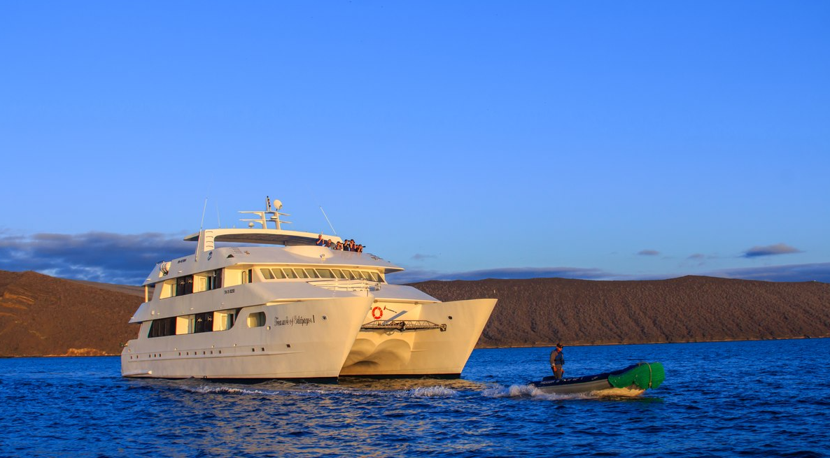Custom Built 101 | Treasure of Galapagos 1