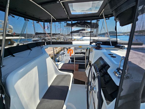 Lagoon 38 | Stella