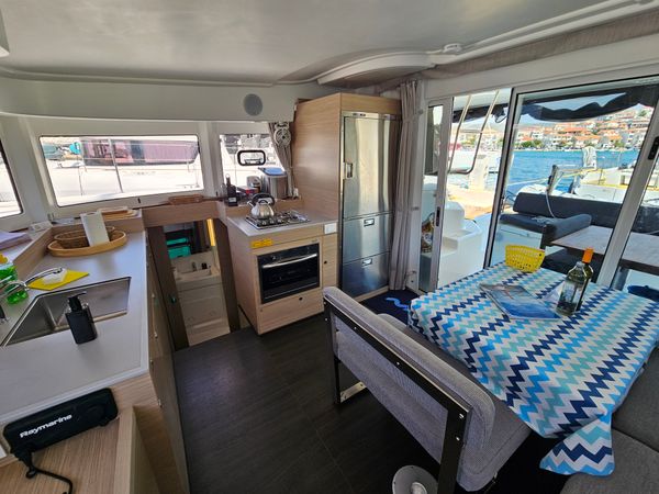 Lagoon 38 | Stella
