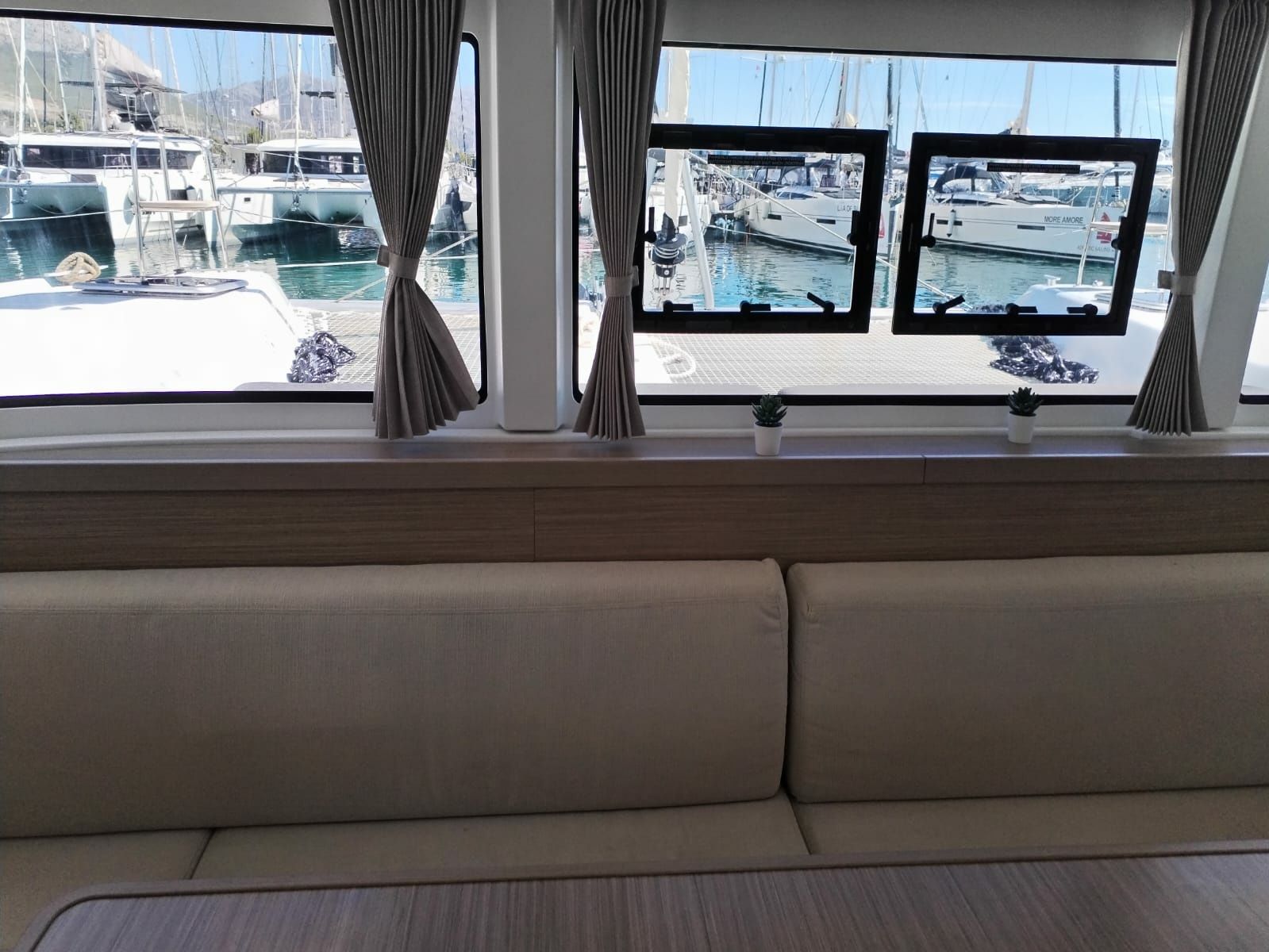Lagoon 42 | Ladesta