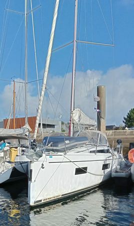 Beneteau Oceanis 34.1 | Still Nolan