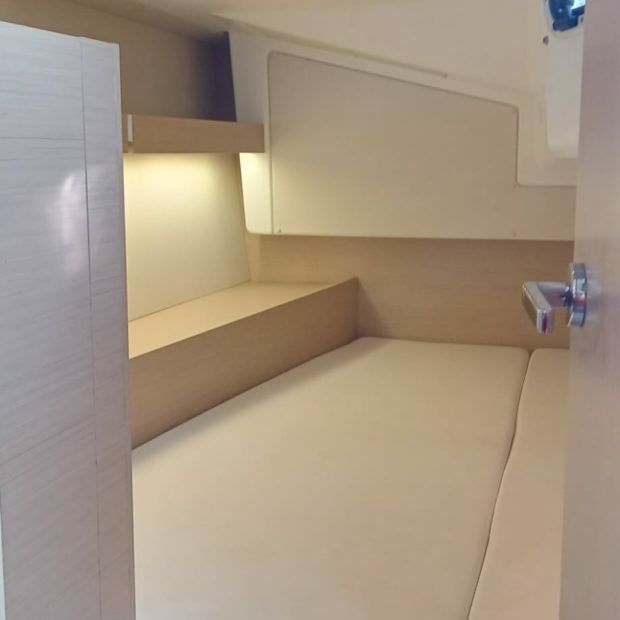 Beneteau Oceanis 34.1 | Still Nolan