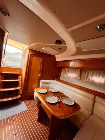 Bavaria Sport 37 | Amigo