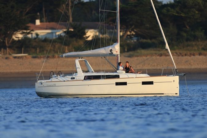 Beneteau Oceanis 35 | Ohana