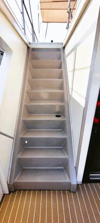 Inter Corpora Demeter 122 | Niki