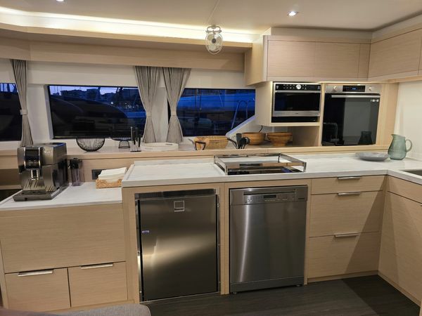 Lagoon 55 | Emilia