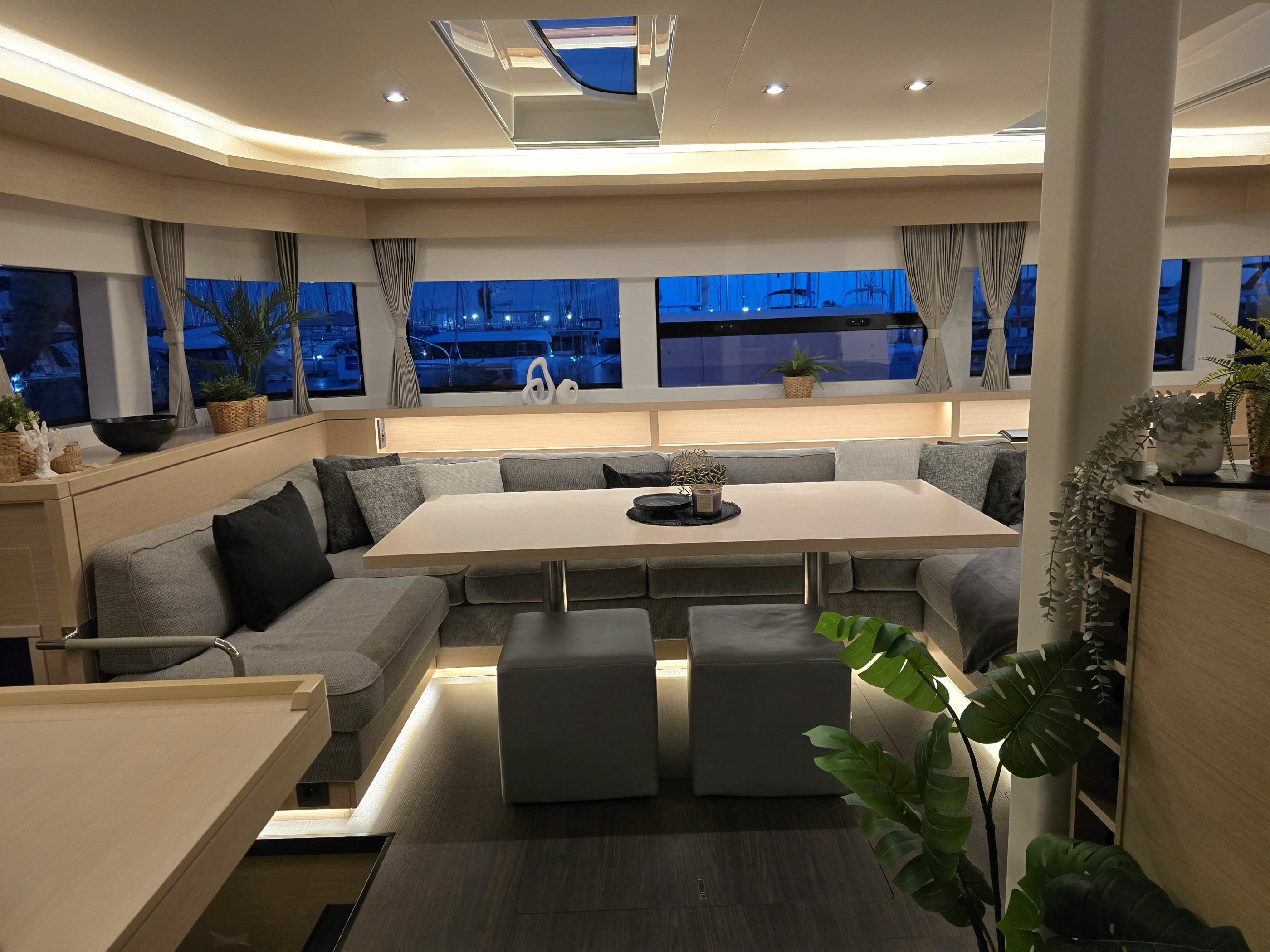 Lagoon 55 | Emilia