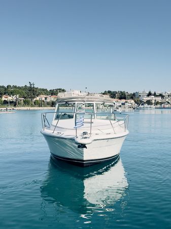 Tiara 2900 Coronet | Fiki