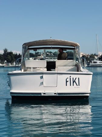 Tiara 2900 Coronet | Fiki