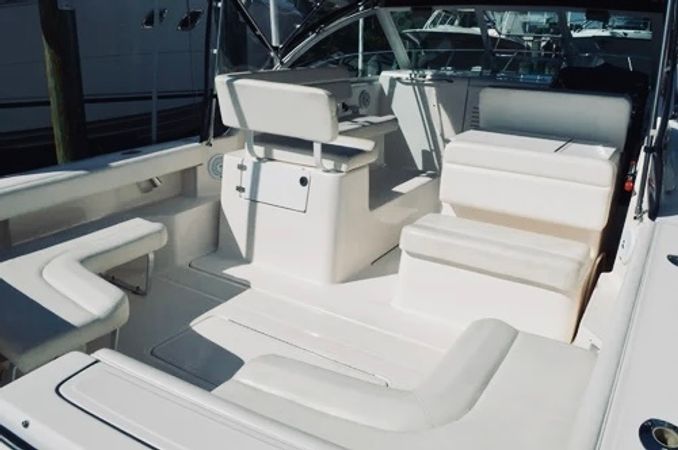 Tiara 2900 Coronet | Fiki