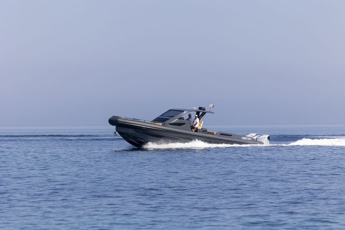 Altamarea Storm 46 | 25