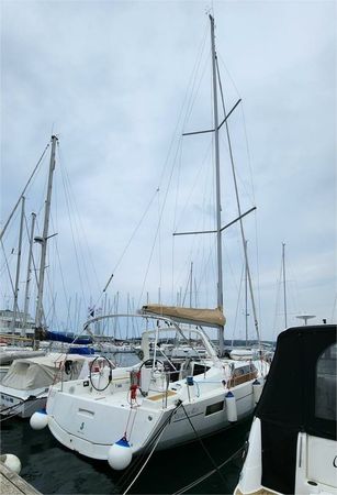 Beneteau Oceanis 41.1 | Office 2