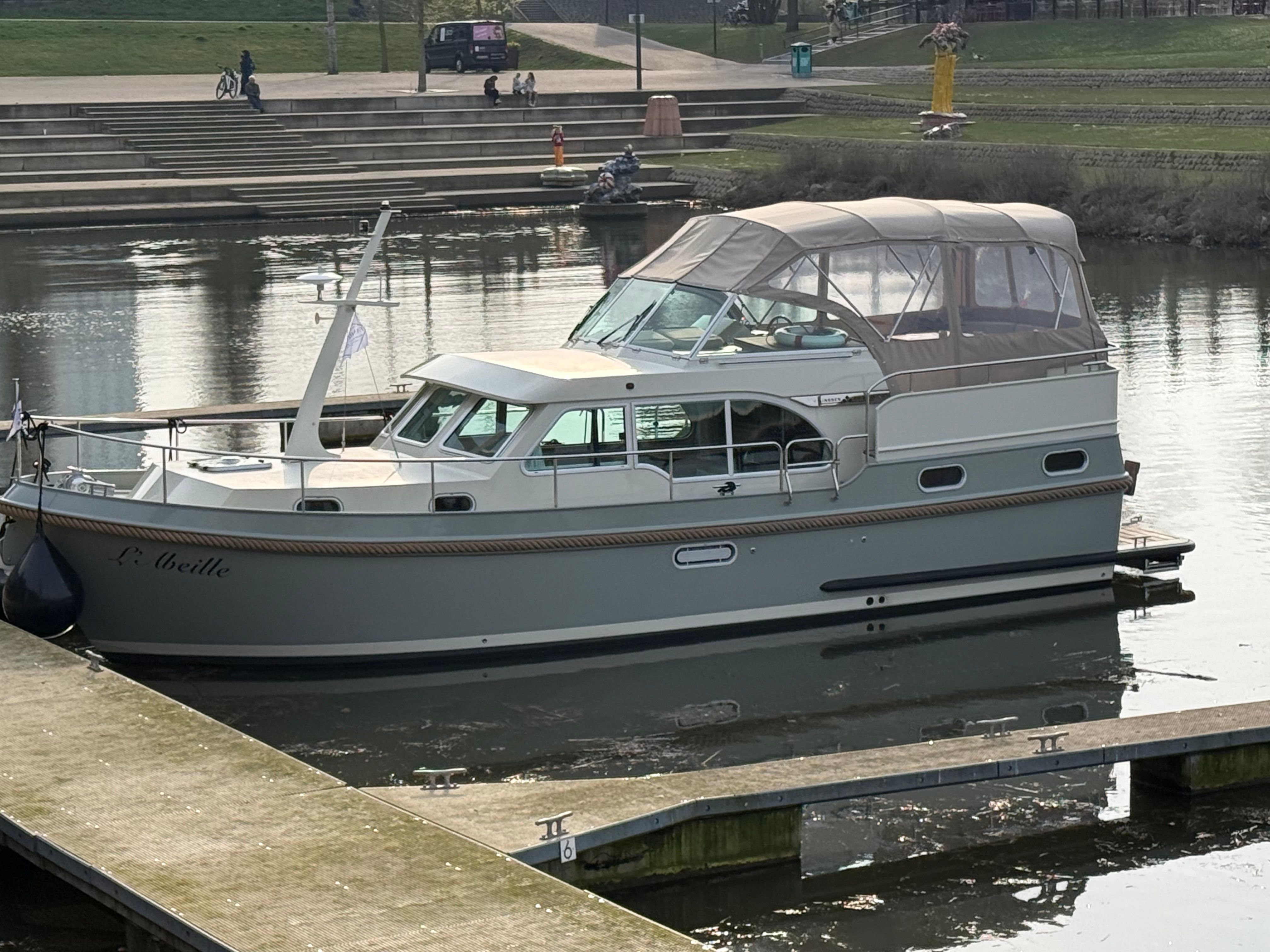 Linssen GS 35.0 AC | L'Abeille
