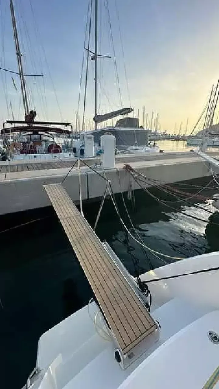Lagoon 450 F | Branchia