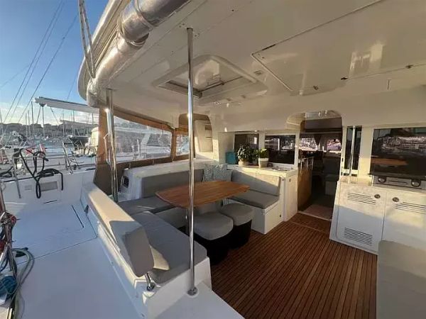 Lagoon 450 F | Branchia
