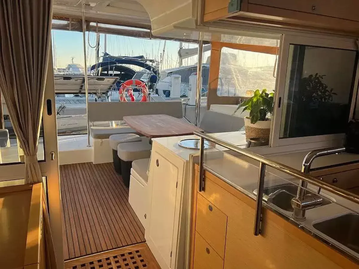Lagoon 450 F | Branchia