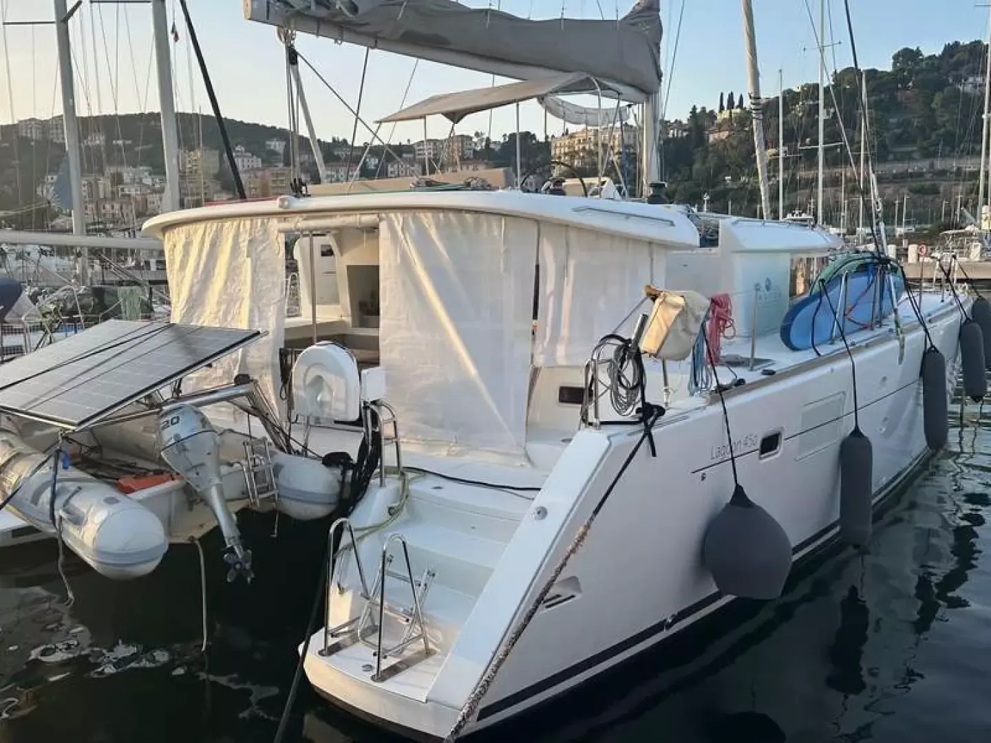 Lagoon 450 F | Branchia