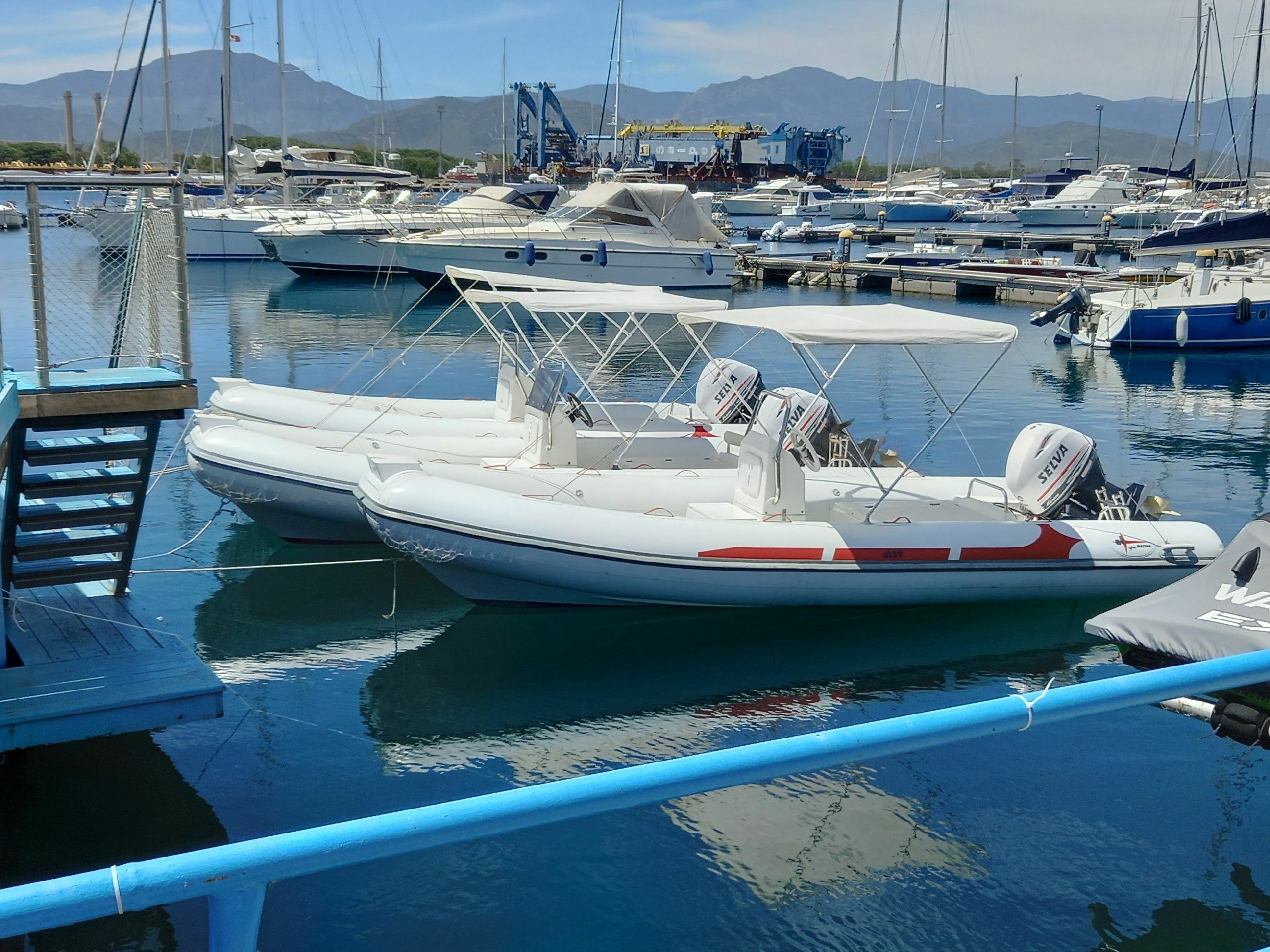 AT Marine 590 | 18