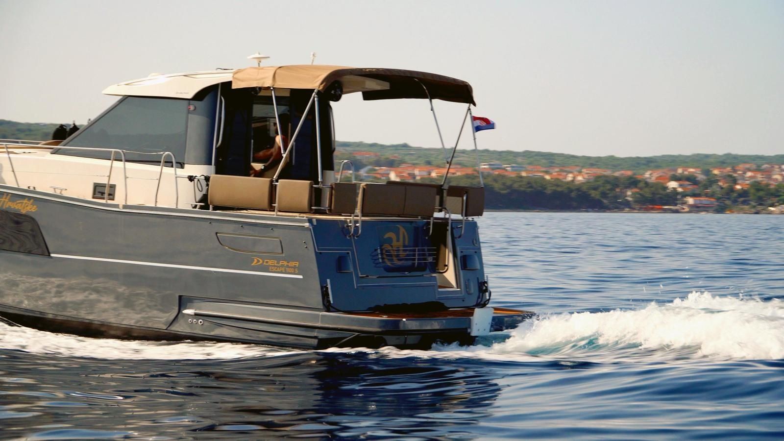 Delphia Escape 1100S | Ruza Hrvatske