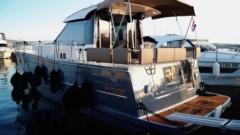 Delphia Escape 1100S | Ruza Hrvatske