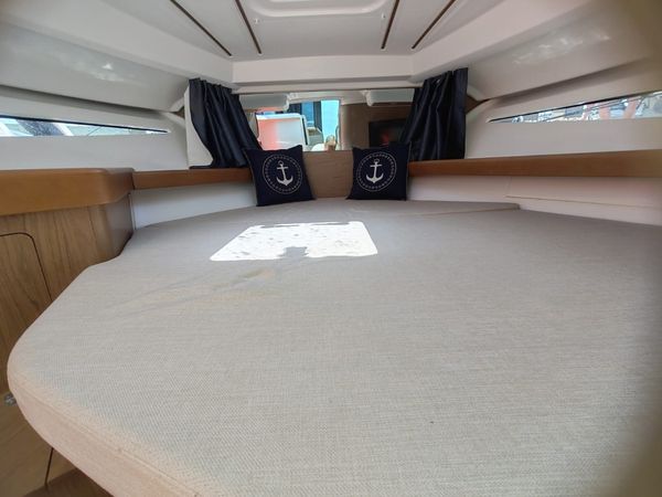 Beneteau Antares 8.80 | 14